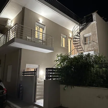 A & A Apartments Kalamata Exterior photo